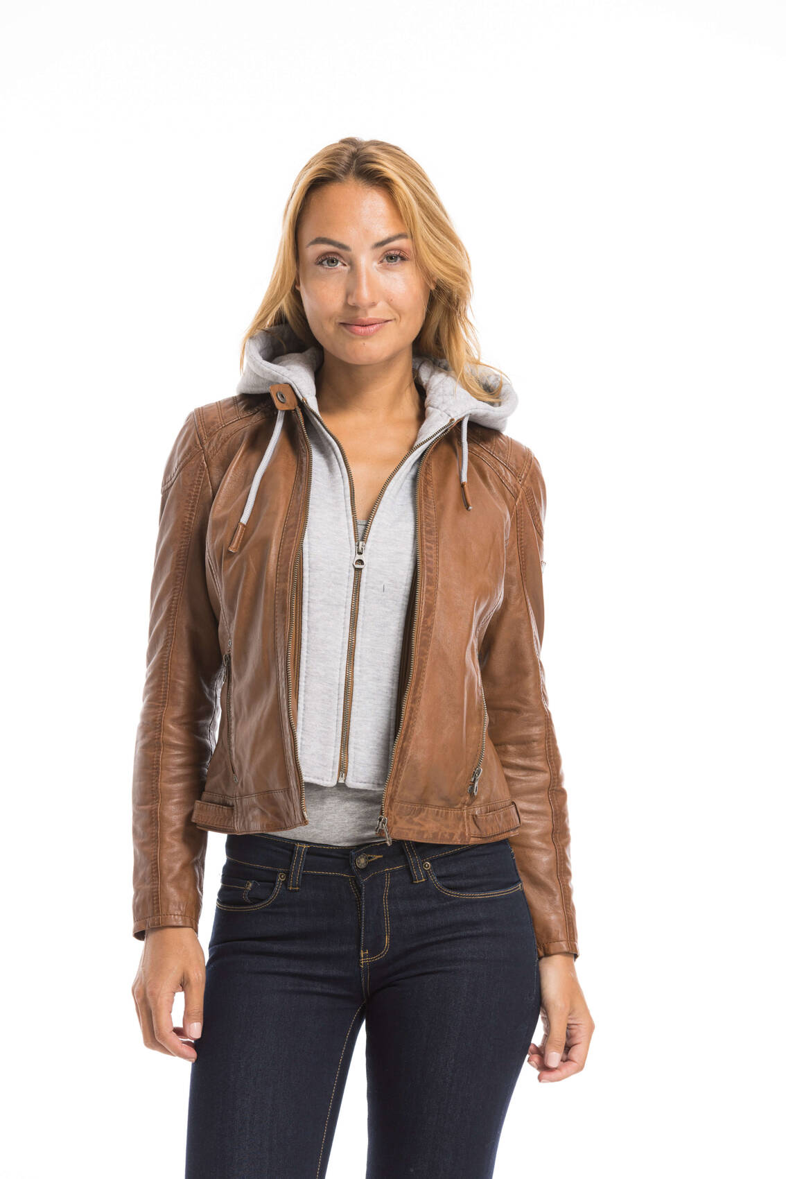 CG-23-FEMME-14566-COGNAC-21985