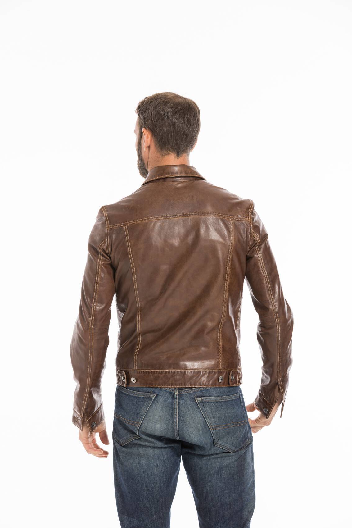 CG-23-HOMME-101846-BISON-25001