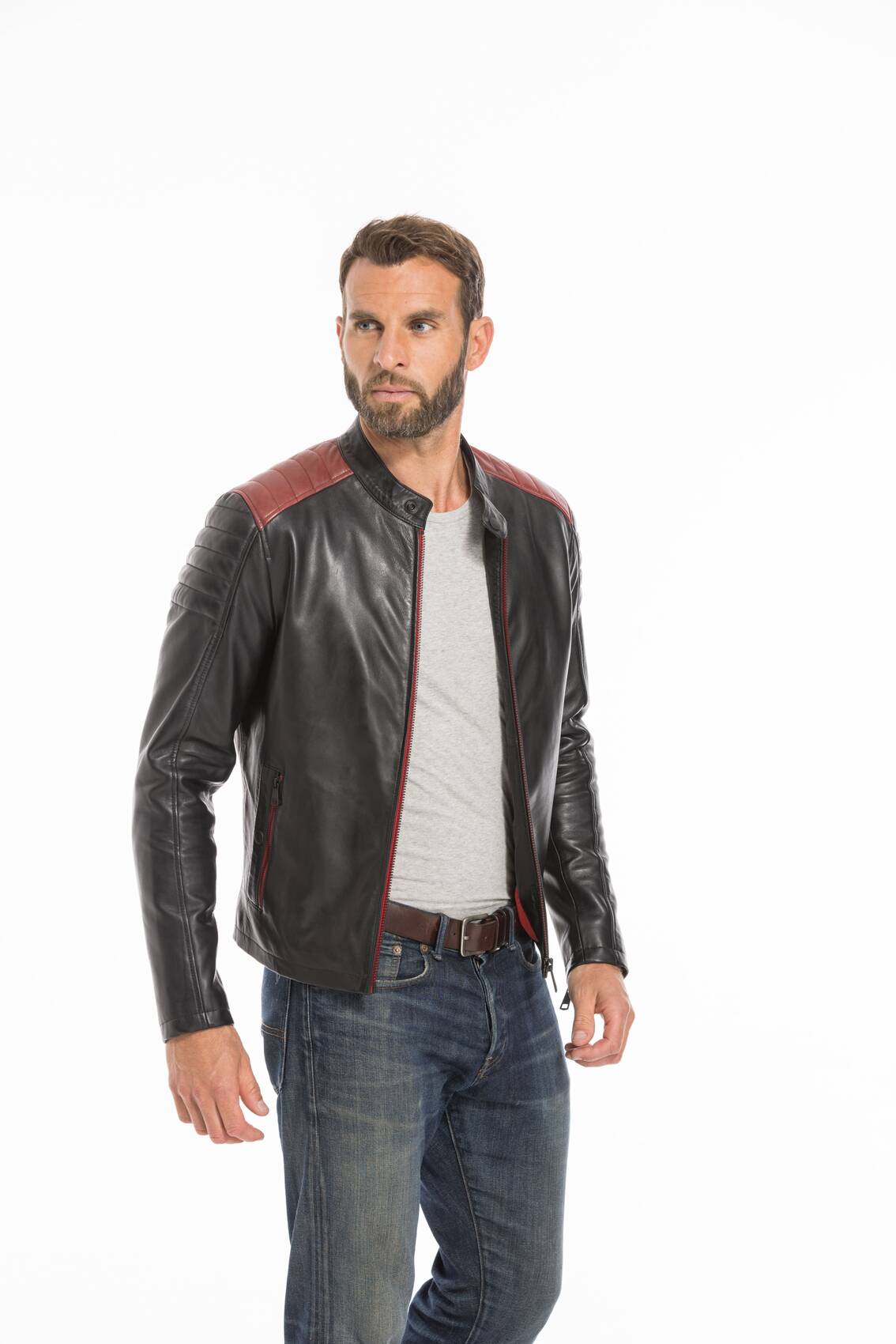 CG-23-HOMME-DILECTASTONER-BLACK-RED-24566